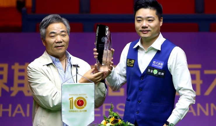 Ding Junhui este primul jucător de snooker care câștigă de două ori Mastersul de la Shanghai