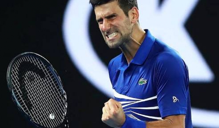 Novak Djokovic a obţinut al şaptelea trofeu la Melbourne (sursa foto: Facebook Novak Djokovic)