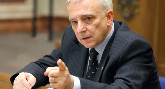 Guvernatorul BNR, Mugur Isărescu: „Robor la trei luni, obsesia curentă, se plimbă între 3,1 și 3,5%. Noi spunem că e stabilă“
