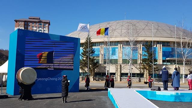 Echipa Olimpică a României, la ceremonia de bun sosit în Satul Olimpic PyeongChang 2018 (sursa foto: Facebook Comitetul Olimpic și Sportiv Român)