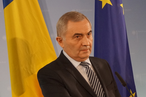 Lazăr Comănescu, ministrul de Externe
