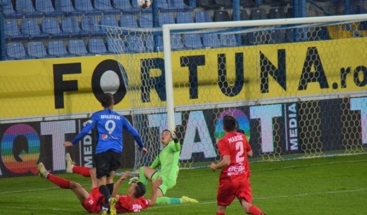 FC Viitorul va juca sâmbătă, de la ora 18.00, pe teren propriu, cu Chindia Târgovişte