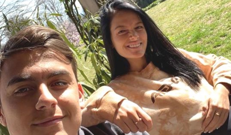 Paulo Dybala şi iubita sa, Oriana Sabatini, se află în autoizolare de la 11 martie (sursa foto: Facebook Paulo Dybala)