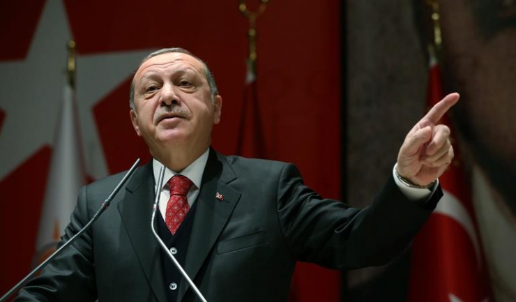Recep Tayyip Erdogan continuă retorica agresivă la adresa Occidentului, erijându-se în liderul lumii islamice