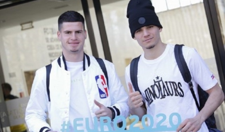 Tudor Băluță și Ianis Hagi se gândesc la prezența la EURO 2020 (sursa foto: www.frf.ro)