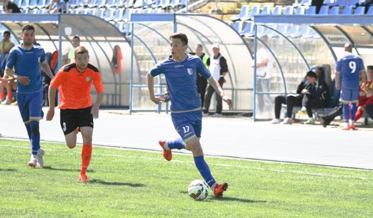 Mihai Zugravu este printre puţinii jucători din sezonul trecut care ar putea continua la FC Farul