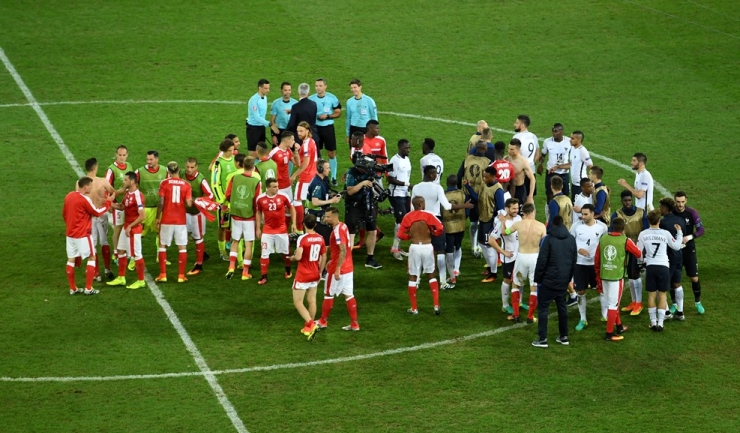 Remiza din partida de la Lille a mulţumit ambele formaţii (sursa foto: www.uefa.com)