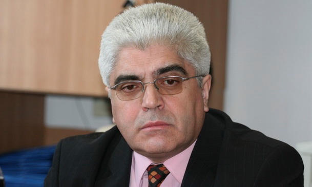 Prof. univ. dr. Gheorghe Țarălungă, fostul decan al Facultăţii de Farmacie din cadrul Universităţii „Ovidius“ din Constanța