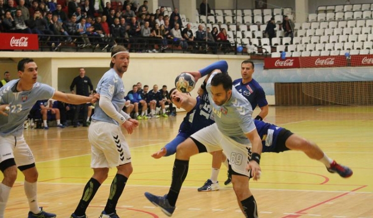 Partida dintre HC Dobrogea Sud și Steaua a oferit numeroase dueluri la limita regulamentului