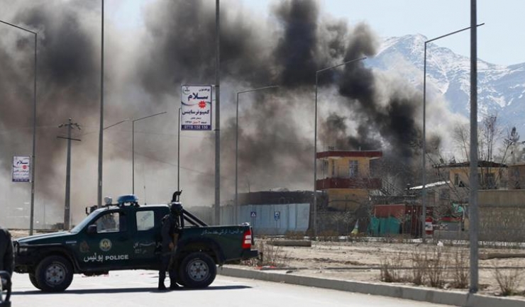 Cinci teroriști au atacat principala academie din Kabul