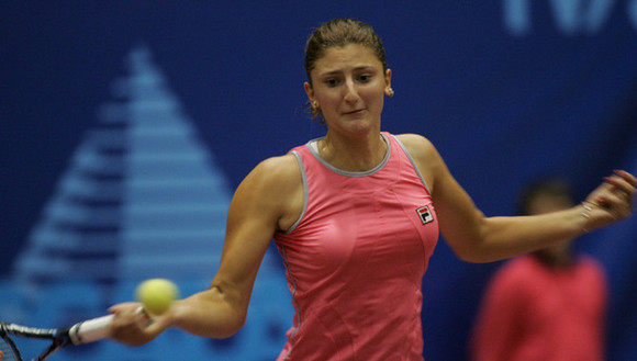 Irina Begu (locul 29 în clasamentul mondial) a pierdut, duminică, meciul disputat, în Sala Polivalentă din Bucureşti, cu belgianca Elise Mertens