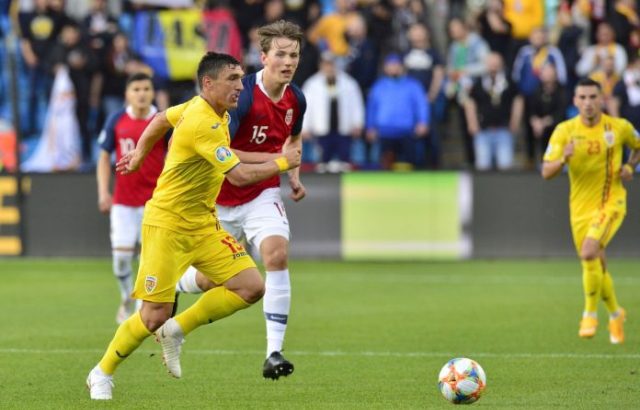 Claudiu Keșerü a marcat golurile României la Oslo (sursa foto: www.frf.ro)