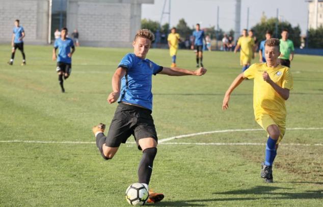 Louis Munteanu a înscris două goluri pentru România U17 (sursa foto: academiahagi.ro)