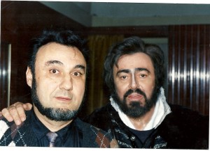 Maestrul George-Emil Crăsnaru, alături de Luciano Pavarotti