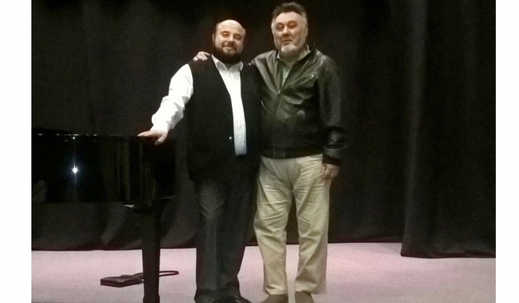 Maestrul George-Emil Crăsnaru, alături de prof.univ.dr. Ioan Ardelean (specializarea Interpretare Muzicală – Canto)