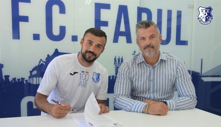 Simon Măzărache şi Tiberiu Curt, manager FC Farul (sursa foto: www.fcfarulconstanta.ro)