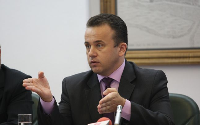 Liviu Pop, ministrul Educației
