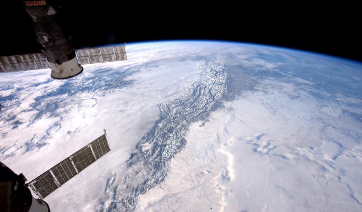 Munţii Stâncoşi, fotografiaţi de pe orbită de inginerul de zbor francez Thomas Pesquet
