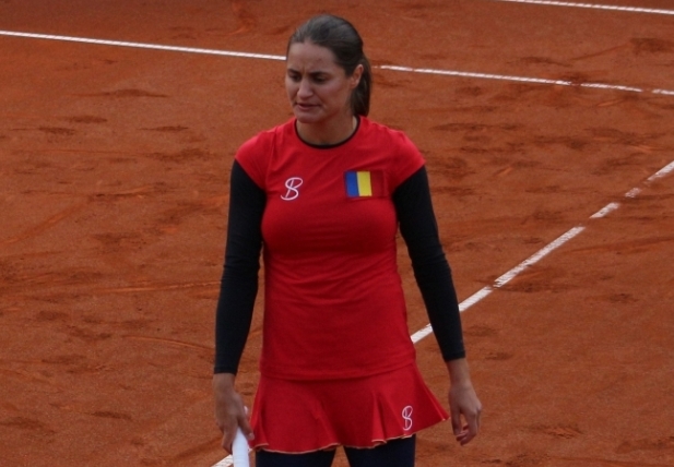 Eliminată în primul tur la simplu, Monica Niculescu s-a calificat în turul al treilea la dublu la Wimbledon