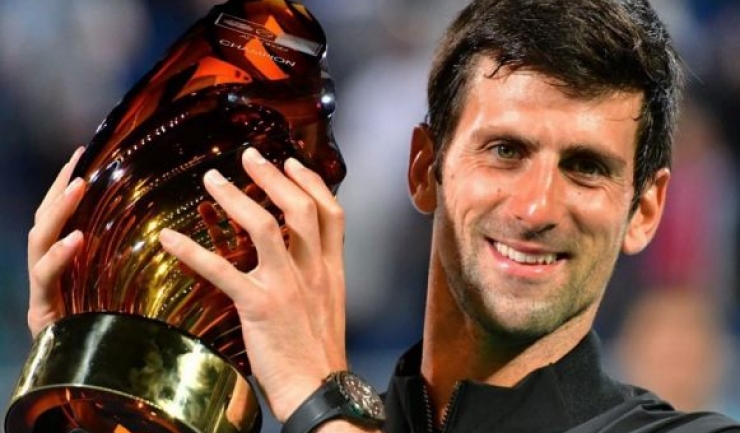 Sârbul Novak Djokovic a obţinut  două victorii la Abu Dhabi (sursa foto: Facebook Novak Djokovic)