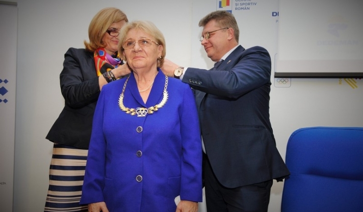 Ana Pascu a fost premiată de Elisabeta Lipă și Nicu Vlad