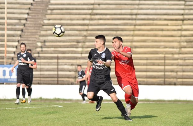 Petre Bolojan (echipament negru) a marcat golul victoriei pentru CS Medgidia (sursa foto: Facebook Clubul Sportiv Medgidia)
