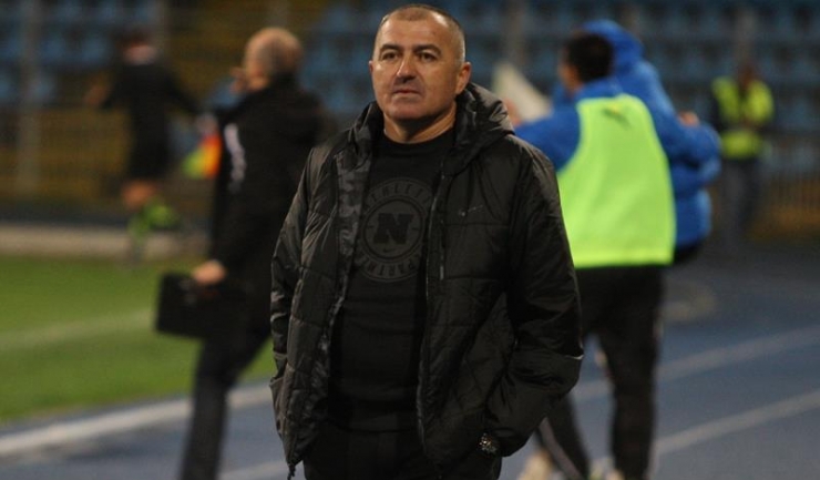Antrenorul Petre Grigoraş a debutat cu stângul la ACS Poli Timișoara