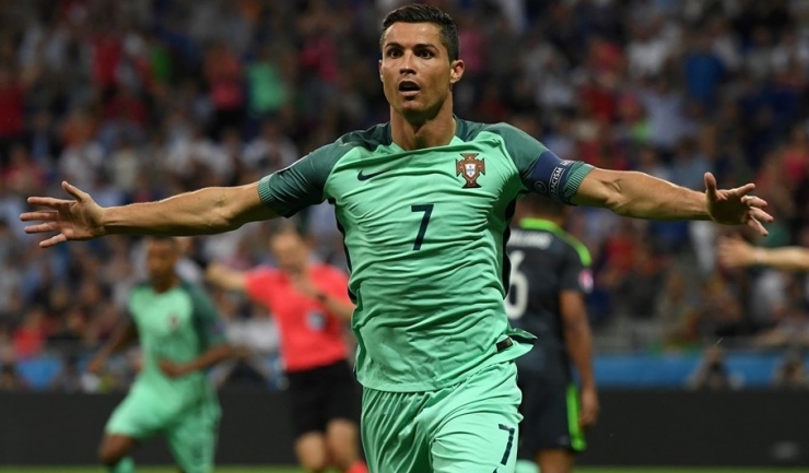 Cristiano Ronaldo a fost omul decisiv în semifinala de la Lyon (sursa foto: www.uefa.com)