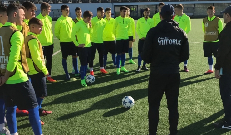 Jucători antrenați de Nicolae Roșca sunt pregătiți pentru duelul cu FC Porto