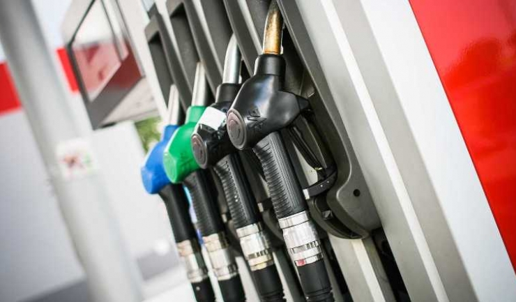 Până la finele lui iunie, toate prețurile la benzină și motorină vor putea fi consultate online de români