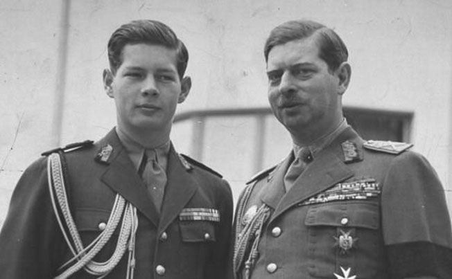 Regele Mihai şi tatăl său, Carol al II-lea (sursa: Facebook, Casa Regală a României)