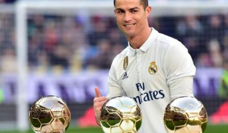 Cristiano Ronaldo are cinci Baloane de Aur