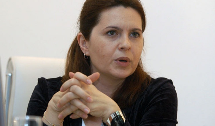 Adriana Săftoiu ar vrea să le ceară candidaţilor un eseu privind motivaţia de a candida