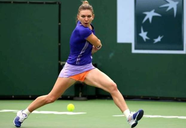 Simona Halep a revenit spectaculos în semifinala cu Angelique Kerber