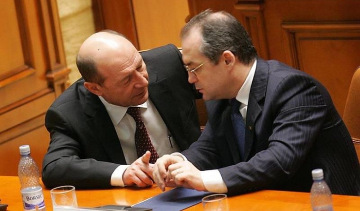 Traian Băsescu şi Emil Boc sunt acuzați că au favorizat fraudarea alegerilor prezidenţiale din 2009
