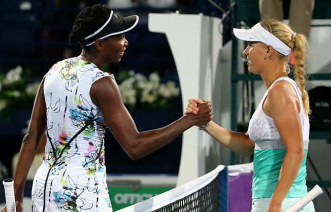 Caroline Wozniacki a învins-o pentru prima oară în carieră pe Venus Williams