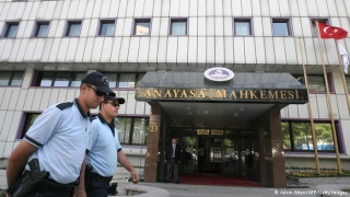 Doi membri ai Curţii Constituţionale turce au fost arestaţi
