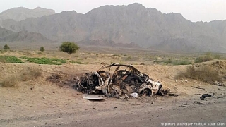 Familia șoferului ucis împreună cu șeful talibanilor afgani, plângere împotriva SUA