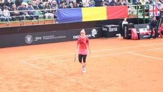 Simona Halep a învins-o pe Johanna Konta. România - două  victorii în Fed Cup