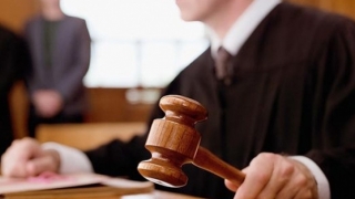 Magistrații ar putea răspunde pentru erorile judiciare