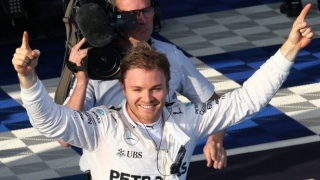 Nico Rosberg a câștigat la Melbourne, într-o cursă nelipsită de incidente