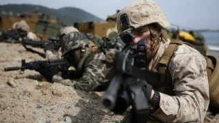 Exerciții comune între militarii americani și cei moldoveni
