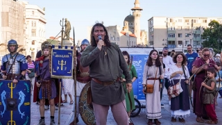 Parada Antică în Piața Ovidiu din Constanța - Dacii și Romanii