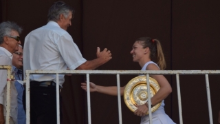 Simona Halep şi-a înrămat racheta de la Wimbledon