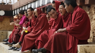 Tibetanii aflați în exil în întreaga lume își aleg un nou premier și un nou Parlament