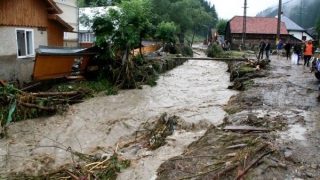 Guvernul dă peste 200 de milioane de lei localităților afectate de inundații