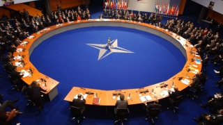 NATO confirmă consolidarea prezenţei în Europa de Est