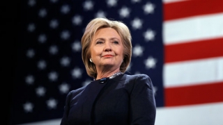 Hillary Clinton merge la Charlotte, după uciderea unui bărbat de culoare