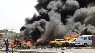 Cel puţin 23 de morţi şi zeci de răniţi într-un atentat comis la Bagdad