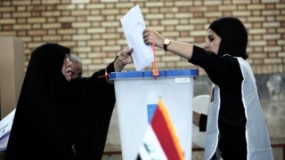 Victorie importantă a aliaților președintelui Iranului în al doilea tur al legislativelor